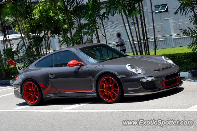 Porsche 911 GT3 spotted in Singapore, Singapore