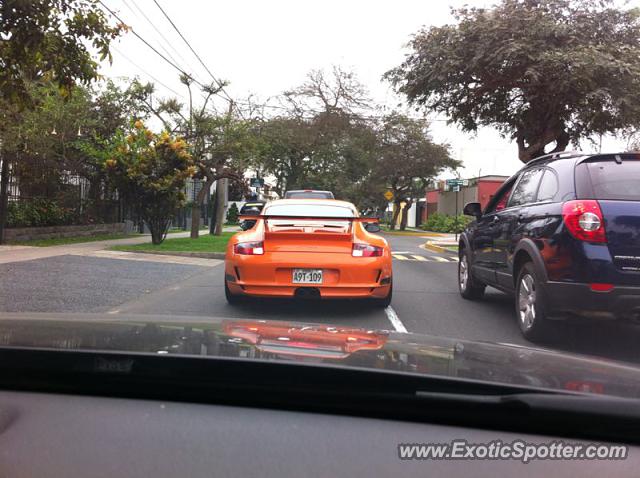 Porsche 911 GT3 spotted in Lima, Peru