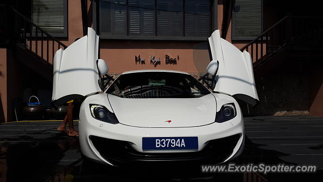 Mclaren MP4-12C spotted in Kuala lumpur, Malaysia