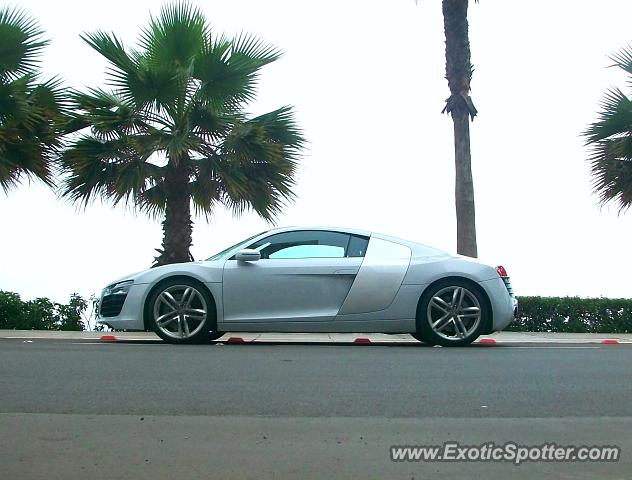 Audi R8 spotted in Lima, Peru