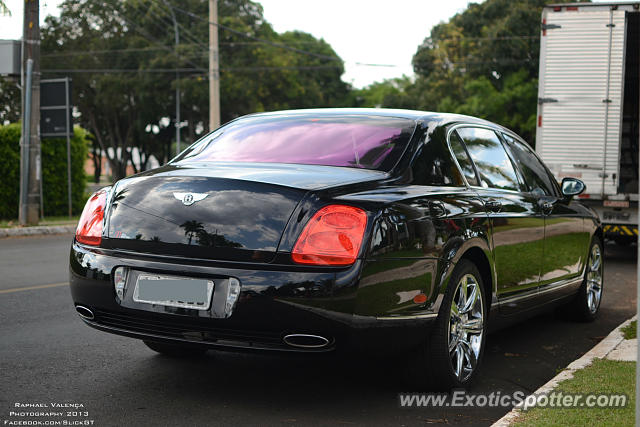 Bentley Continental spotted in Brasilia, Brazil