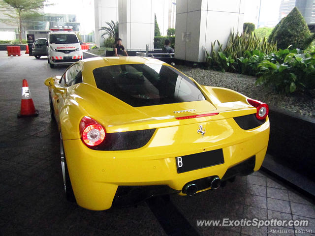 Ferrari 458 Italia spotted in Jakarta, Indonesia