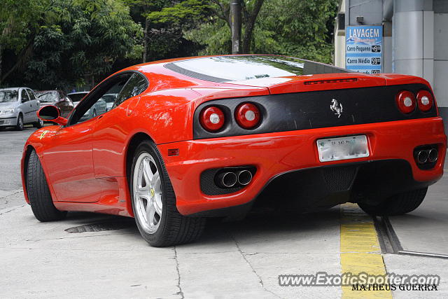 Ferrari 360 Modena spotted in São Paulo, Brazil