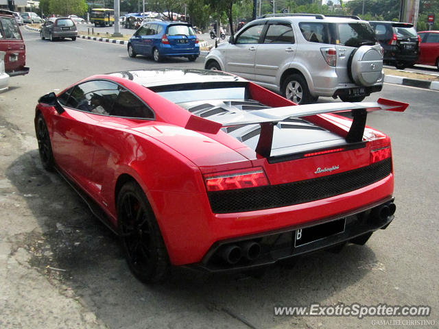 Lamborghini Gallardo spotted in Jakarta, Indonesia