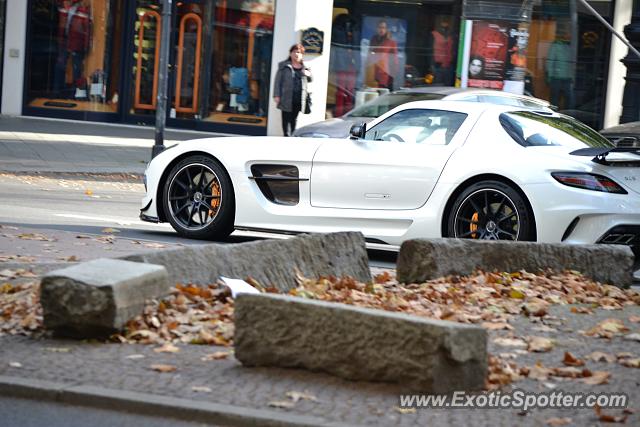 Mercedes SLS AMG spotted in Berlin, Germany