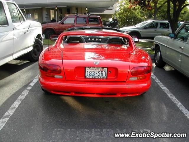 Dodge Viper spotted in Greenlake, Washington