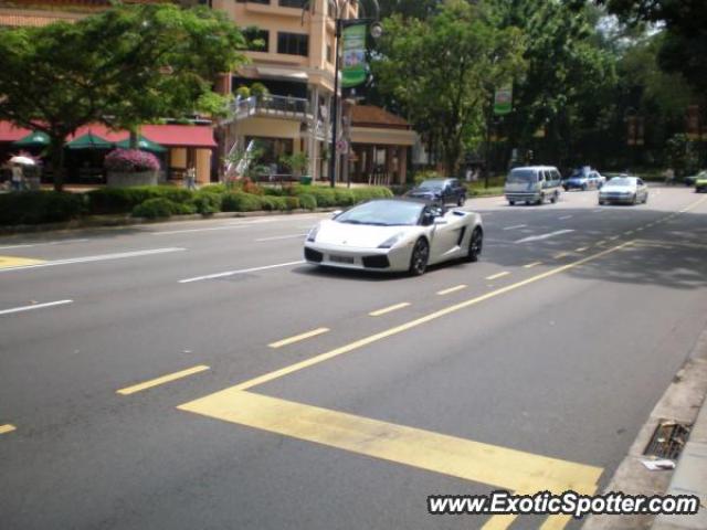 Lamborghini Gallardo spotted in Singapore, Singapore