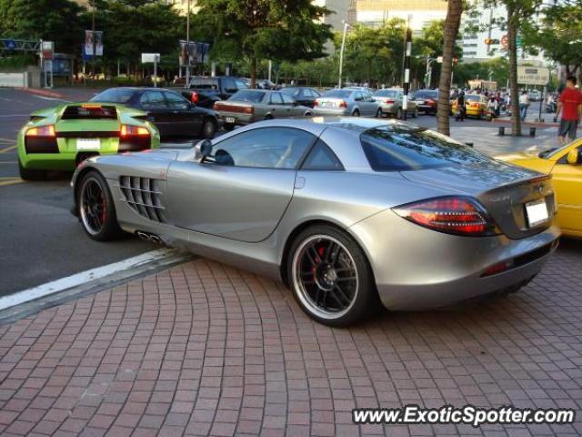 Mercedes SLR spotted in Taipei, Taiwan