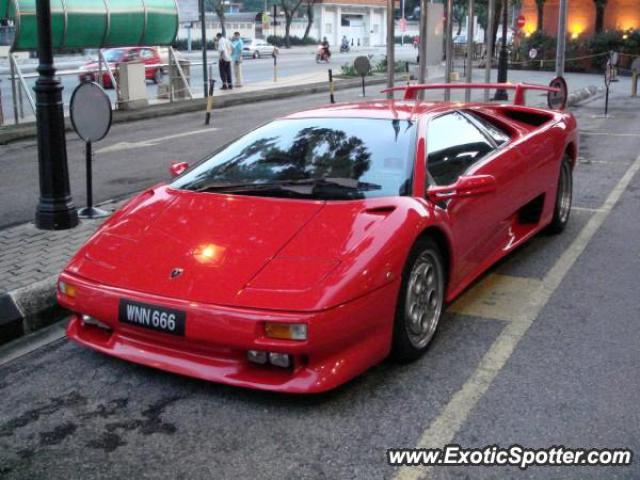 Lamborghini Diablo spotted in Kuala Lumpur, Malaysia