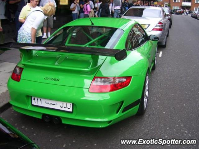 Porsche 911 GT3 spotted in London, United Kingdom