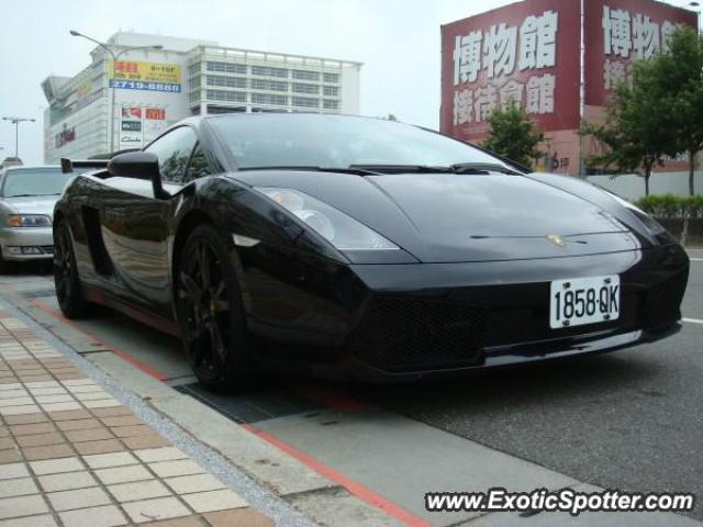 Lamborghini Gallardo spotted in Taipei, Taiwan