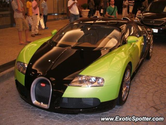 Bugatti Veyron spotted in Dubai, United Arab Emirates