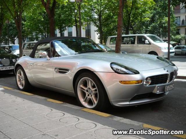 BMW Z8 spotted in Paris, France