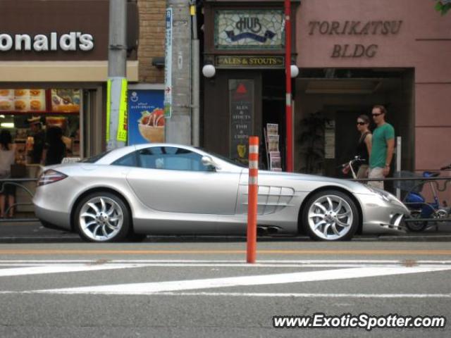 Mercedes SLR spotted in Tokyo, Roponggi, Japan