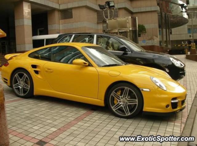 Porsche 911 Turbo spotted in Shanghai, China