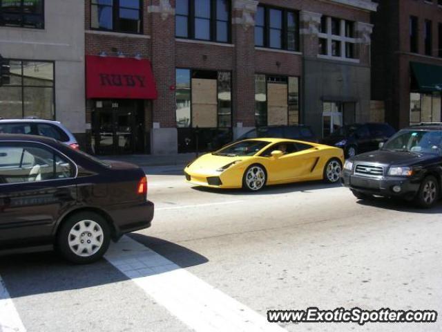 Lamborghini Gallardo spotted in Chicago, Illinois