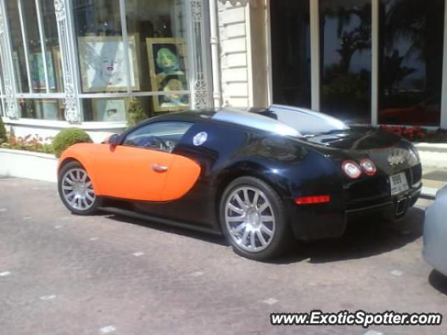 Bugatti Veyron spotted in Cannes, France