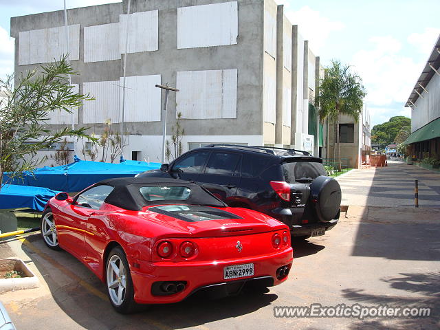Ferrari 360 Modena spotted in Brasilia, Brazil