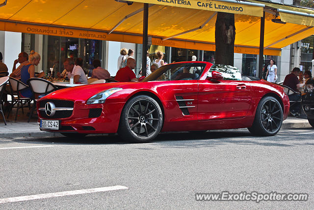 Mercedes SLS AMG spotted in Düsseldorf, Germany