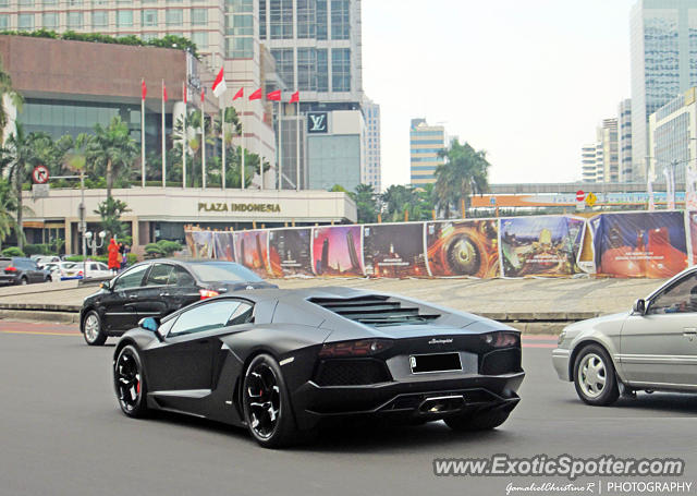 Lamborghini Aventador spotted in Jakarta, Indonesia