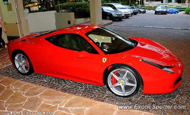 Ferrari 458 Italia spotted in Singapore, Singapore