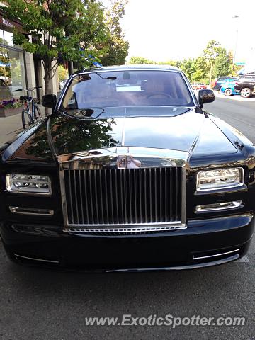 Rolls Royce Phantom spotted in Winnetka, Illinois