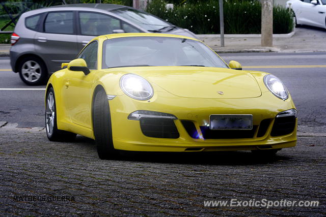 Porsche 911 spotted in São Paulo, Brazil