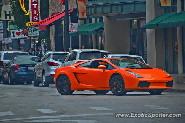 Lamborghini Gallardo spotted in Chicago, Illinois