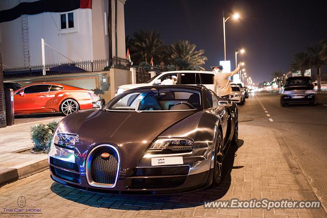 Bugatti Veyron spotted in Dubai, United Arab Emirates