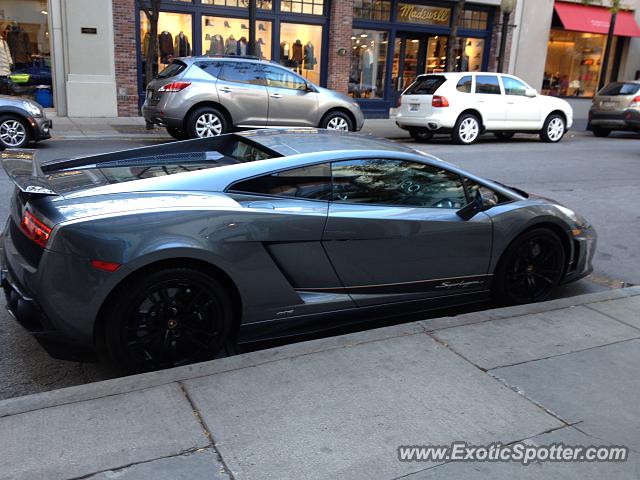 Lamborghini Gallardo spotted in Chicago, Illinois