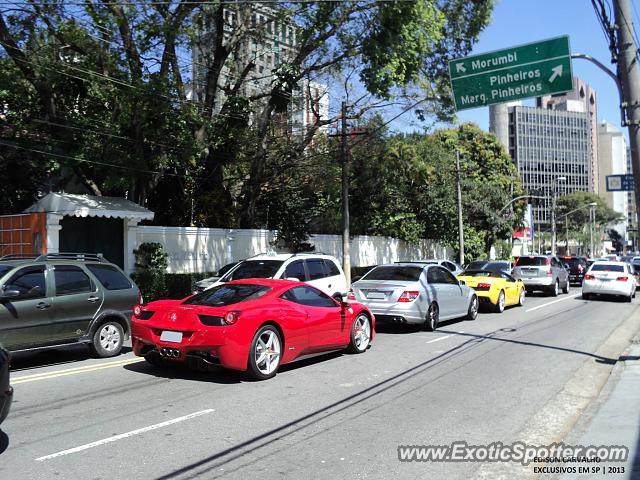 Ferrari 458 Italia spotted in São Paulo, Brazil