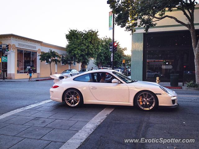 Porsche 911 GT3 spotted in Palo Alto, California