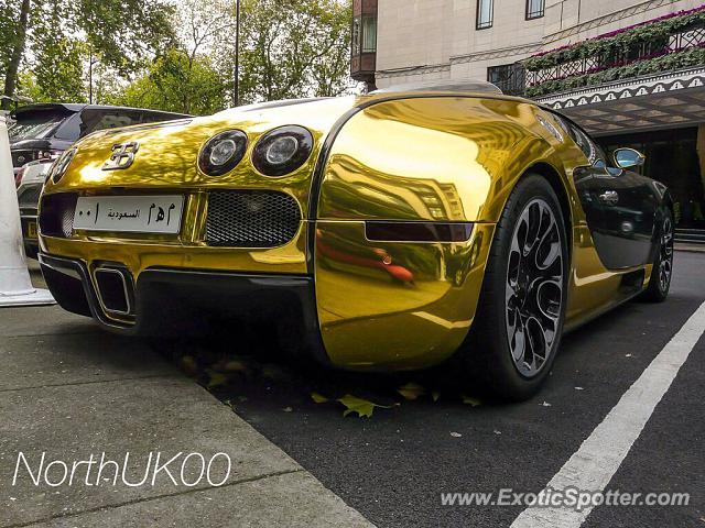 Bugatti Veyron spotted in London, United Kingdom