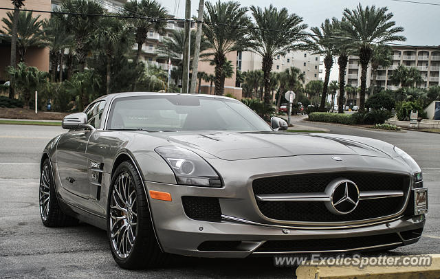 Mercedes SLS AMG spotted in Destin, Florida