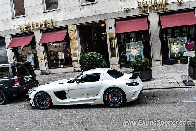 Mercedes SLS AMG spotted in Munich, Germany