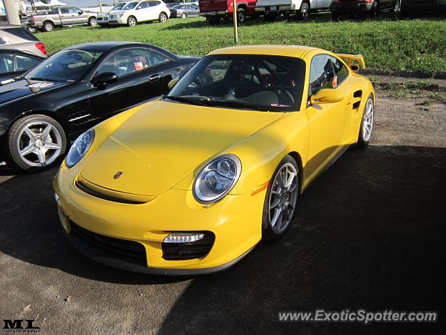 Porsche 911 GT2 spotted in Trois-Rivières, Canada