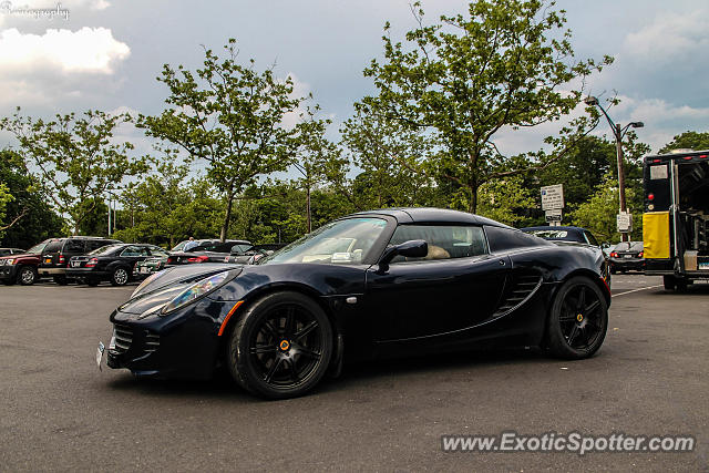 Lotus Elise spotted in Greenwich, Connecticut