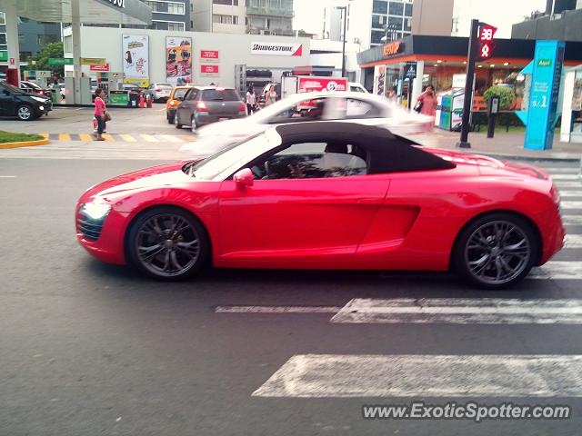 Audi R8 spotted in Lima, Peru