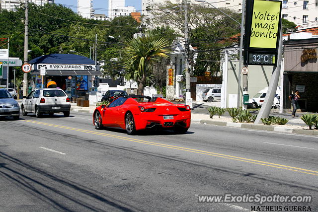 Ferrari 458 Italia spotted in São Paulo, Brazil