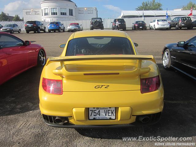 Porsche 911 GT2 spotted in Trois-Rivières, Canada