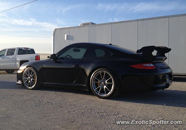 Porsche 911 GT3 spotted in Decatur, Texas