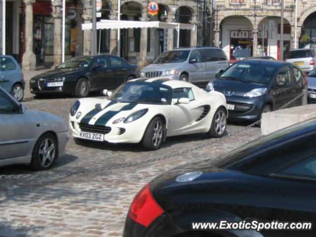 Lotus Elise spotted in ARRAS, France