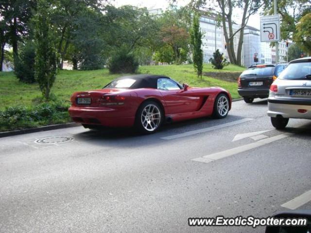 Dodge Viper spotted in Hamburg, Germany