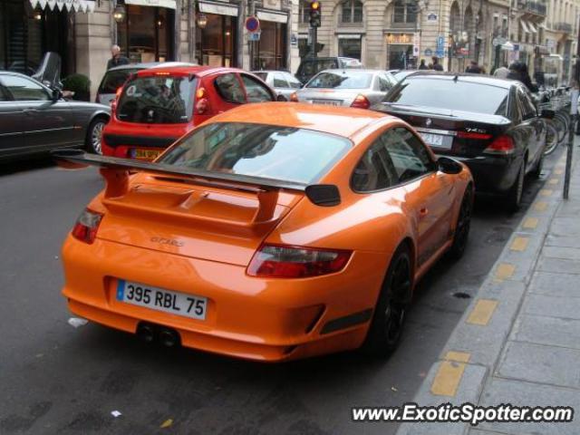 Porsche 911 GT3 spotted in Paris, France