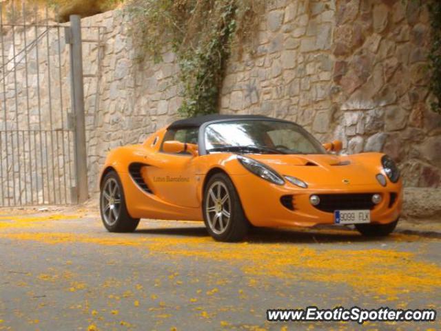 Lotus Elise spotted in Barcelona, Spain