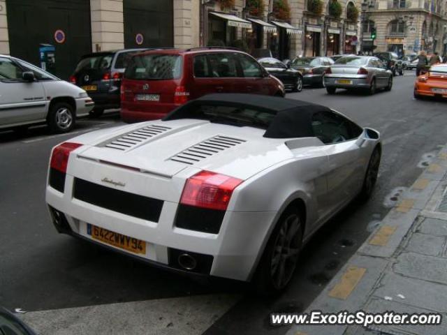 Lamborghini Gallardo spotted in Paris, France