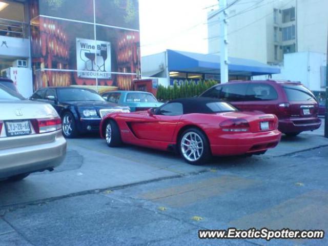 Dodge Viper spotted in Satelite, Mexico