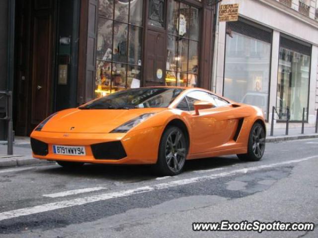 Lamborghini Gallardo spotted in Lyon, France