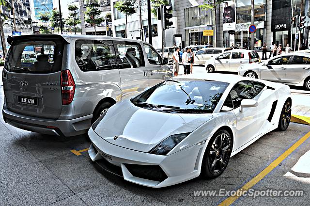 Lamborghini Gallardo spotted in Bukit Bintang KL, Malaysia