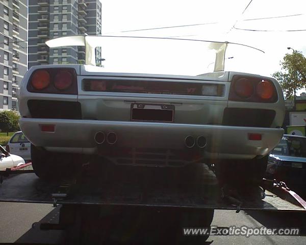 Lamborghini Diablo spotted in Buenos Aires, Argentina